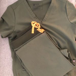 Figs Small Moss Green